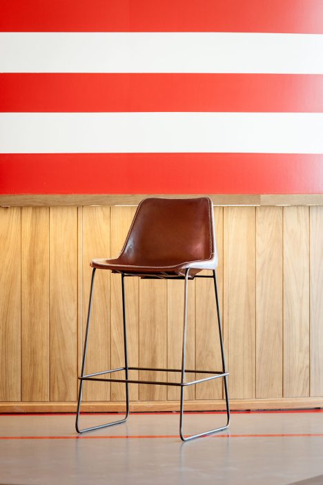 Interiorismo en Bilbao / Imagen de taburete