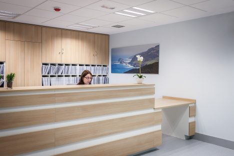 Decoración del Centro Diagnóstico Virgen Blanca en Bilbao - Interioristas en Bilbao