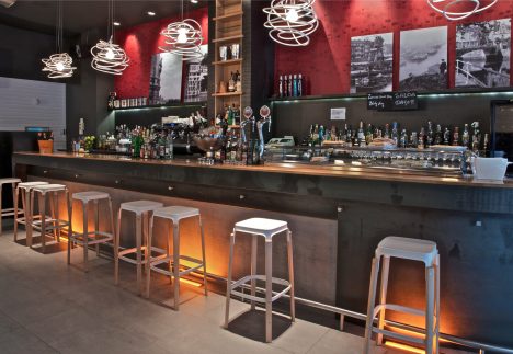 Reforma integral de Zaka Loung Restaurant en Indautxu, Bilbao - Imagen de barra