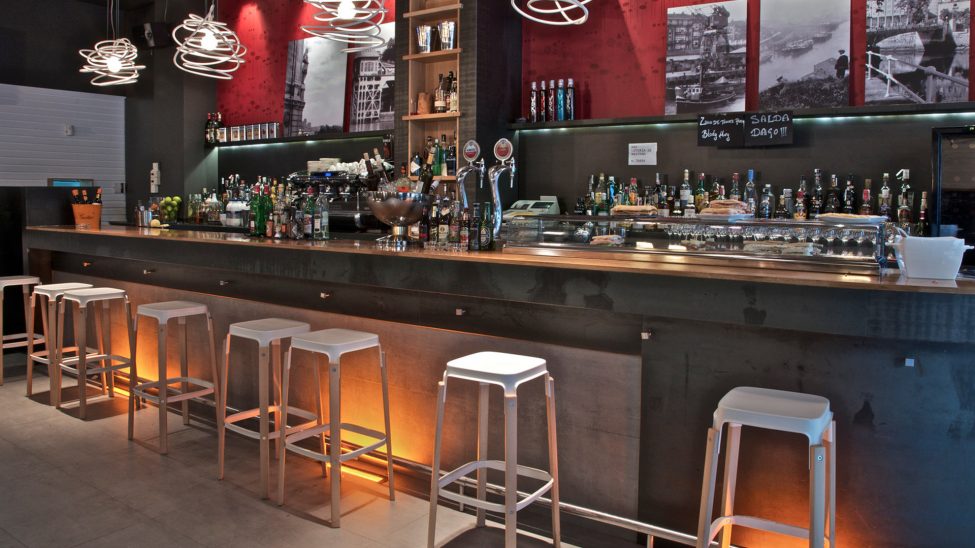 Reforma integral de Zaka Loung Restaurant en Indautxu, Bilbao - Imagen de barra