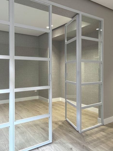 Reforma Integral en Bilbao | Cerramiento de Herrería y Cristal