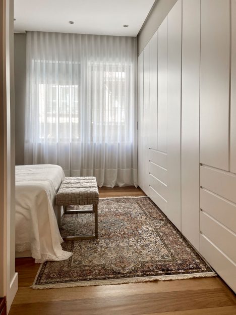 Decoración de vivienda en Bilbao - Armarios empotrados en la habitación